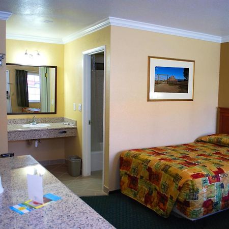 Best 5 Motel Салинас Экстерьер фото